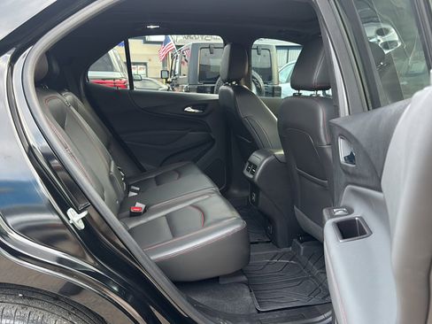 Used 2022 Chevrolet Equinox RS w/ RS Leather Package image 21