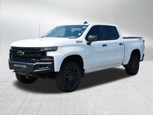 Used 2021 Chevrolet Silverado 1500 LT Trail Boss w/ Bed Protection Package AWD/4WD image 3