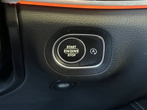 Used 2022 Mercedes-Benz GLS 450 4MATIC image 34