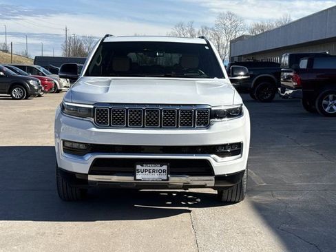 Used 2024 Jeep Grand Wagoneer Series III image 17