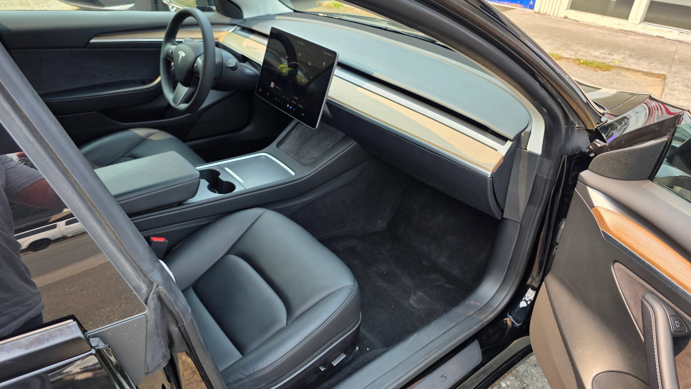 Used 2023 Tesla Model 3 Standard Range RWD image 12
