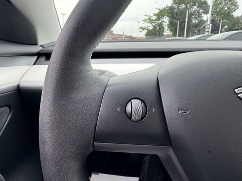Used 2023 Tesla Model 3 Standard Range RWD image 27