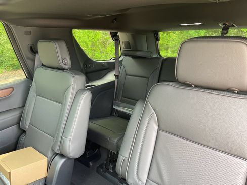 New 2026 GMC Yukon Denali w/ Denali Reserve Package AWD/4WD image 36