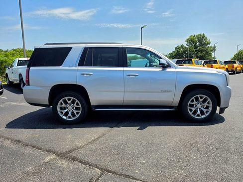 Used 2019 GMC Yukon SLT w/ Open Road Package AWD/4WD image 12