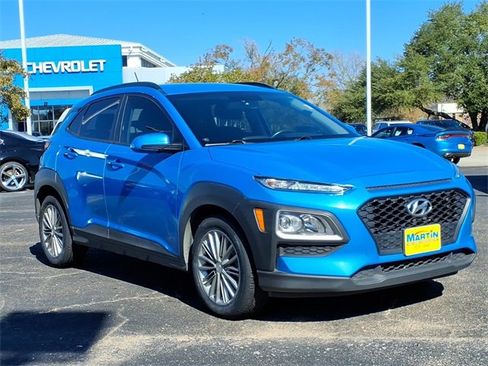 Used 2018 Hyundai Kona SEL image 3