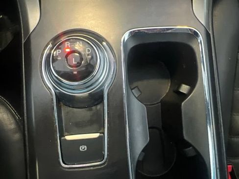 Used 2018 Ford Fusion SE w/ Equipment Group 602A FWD image 24