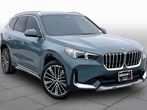 Used 2025 BMW X1 xDrive28i w/ Technology Package AWD/4WD image 3