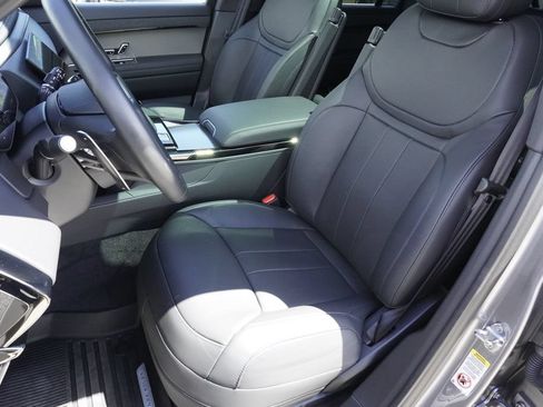 Used 2025 Land Rover Range Rover Sport SE AWD/4WD image 20