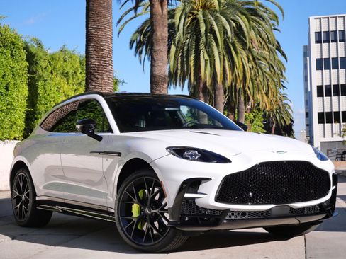 New 2026 Aston Martin DBX S image 1