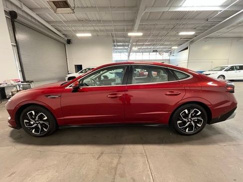 Used 2024 Hyundai Sonata SEL FWD image 6