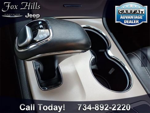 Used 2015 Jeep Grand Cherokee Limited image 24