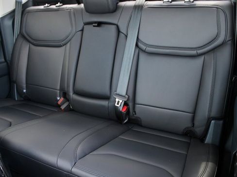 New 2025 Ford Maverick Lariat w/ Black Appearance Package image 7