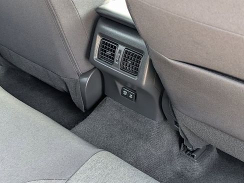 Used 2025 Toyota Camry LE image 31