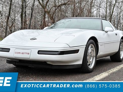 Used 1995 Chevrolet Corvette Coupe RWD image 1