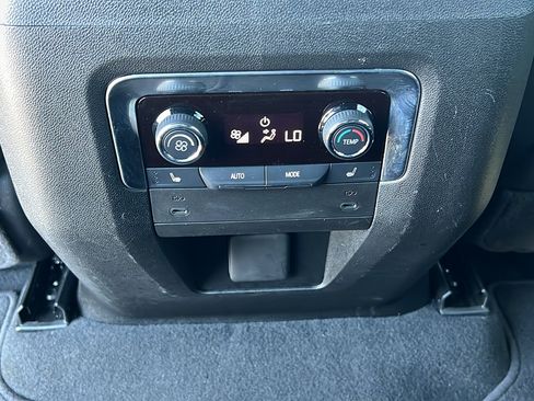 Certified 2025 Chevrolet Suburban RST w/ Comfort Package AWD/4WD image 18