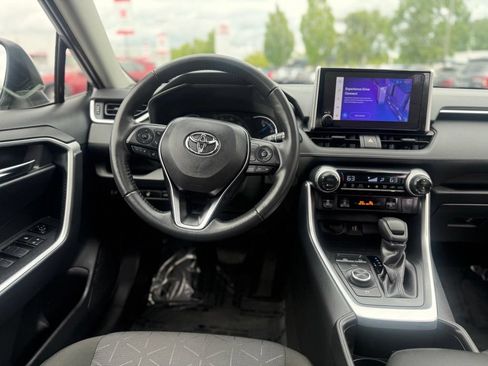 Used 2024 Toyota RAV4 XLE w/ Convenience Package AWD/4WD image 22