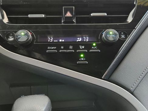 Certified 2022 Toyota Camry LE image 30