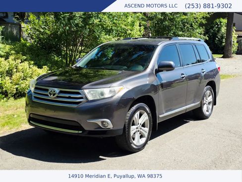 Used 2013 Toyota Highlander Limited FWD image 1