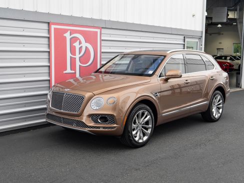 Used 2017 Bentley Bentayga image 54