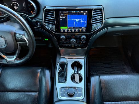 Used 2019 Jeep Grand Cherokee Limited w/ Luxury Group II image 23