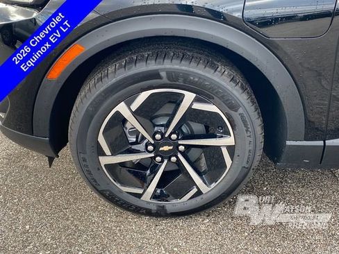 New 2026 Chevrolet Equinox EV LT image 15