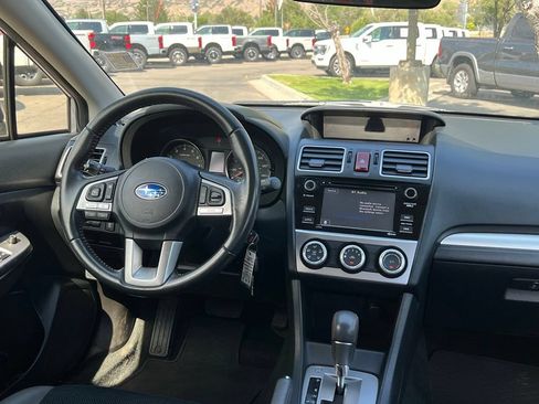 Used 2017 Subaru Crosstrek 2.0i Premium AWD/4WD image 21