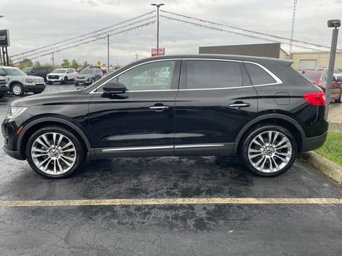 Used 2017 Lincoln MKX Reserve w/ Driver Assistance Package FWD image 4