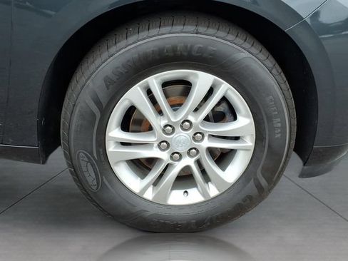 Used 2019 Buick Enclave Premium AWD/4WD image 32