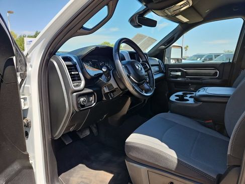 Used 2024 RAM 2500 Big Horn AWD/4WD image 12