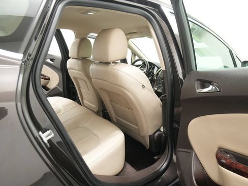 Used 2013 Buick Verano Convenience FWD image 21