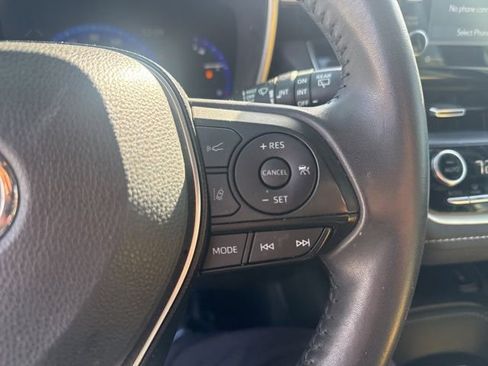 Used 2020 Toyota Corolla XSE image 12