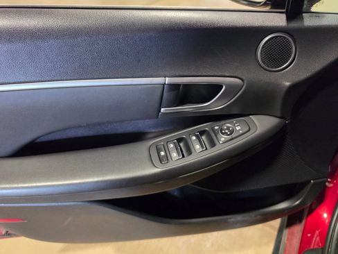 Used 2024 Hyundai Sonata SEL w/ Convenience Package FWD image 6