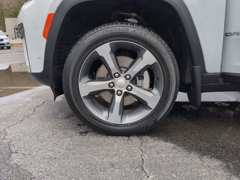 New 2026 Jeep Grand Cherokee L Limited AWD/4WD image 9