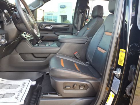 Used 2024 GMC Sierra 2500 AT4 w/ AT4 Premium Plus Package image 18