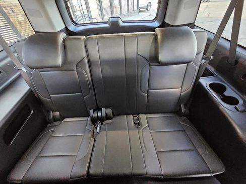 Used 2019 Chevrolet Suburban LT AWD/4WD image 54