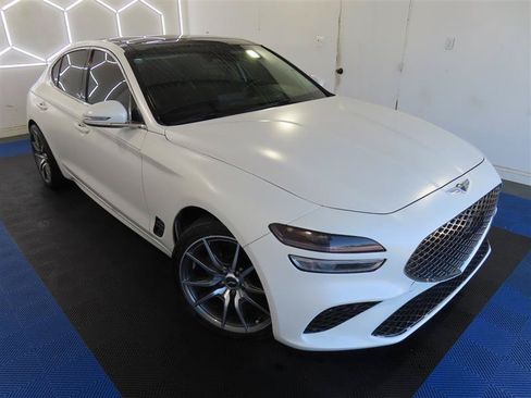Used 2022 Genesis G70 2.0T w/ Prestige Package RWD image 5