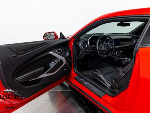 Used 2016 Chevrolet Camaro SS RWD image 70