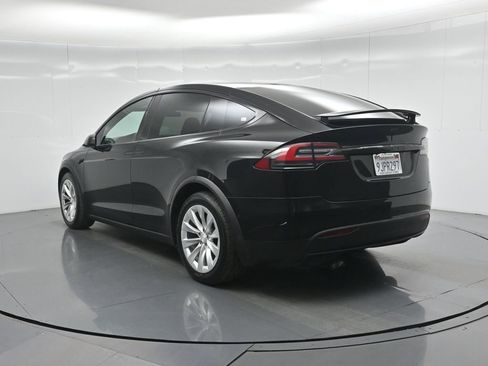 Used 2018 Tesla Model X 75D image 28
