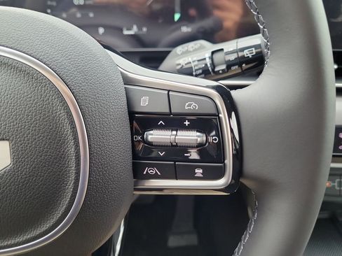 New 2026 Kia Carnival SX FWD image 28