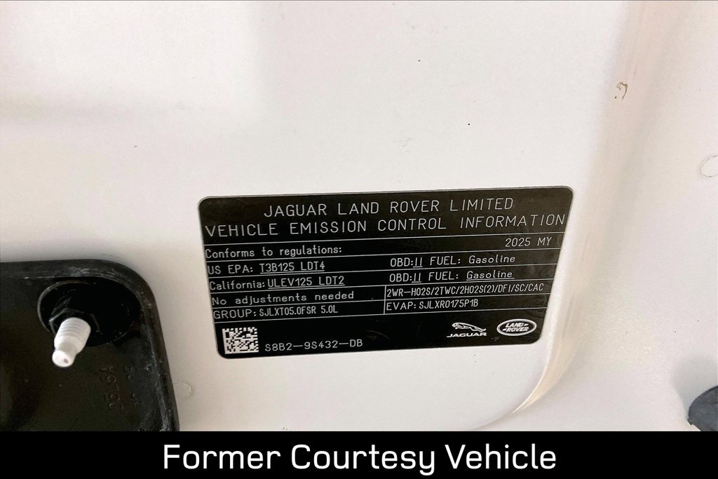 Used 2025 Land Rover Defender 110 V8 AWD/4WD image 32
