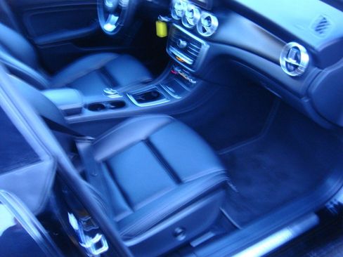 Used 2019 Mercedes-Benz CLA 250 4MATIC image 16