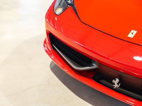 Used 2010 Ferrari 458 Italia Coupe RWD image 11