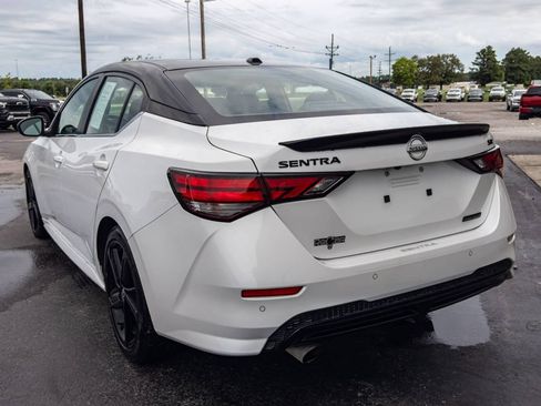Used 2022 Nissan Sentra SR w/ Midnight Edition FWD image 3