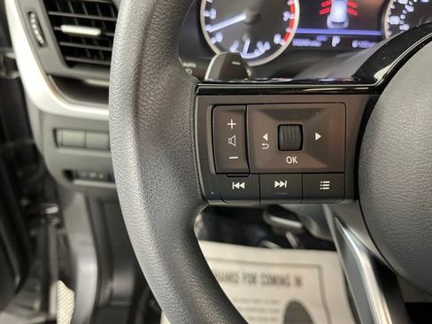 Used 2023 Nissan Rogue SV AWD/4WD image 24