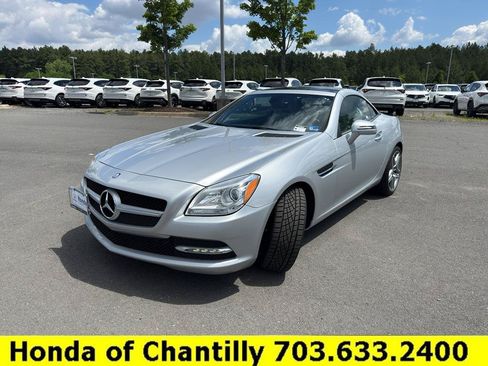 Used 2013 Mercedes-Benz SLK 250 image 3