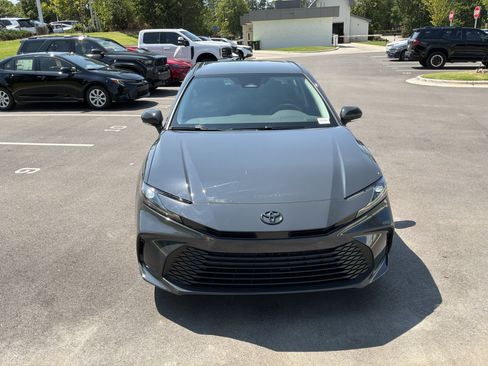 Used 2026 Toyota Camry LE FWD image 3