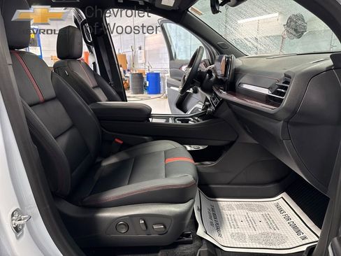 New 2026 Chevrolet Traverse RS w/ LPO, Floor Liner Package image 27
