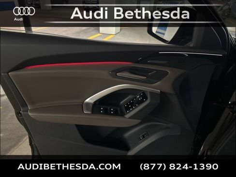 New 2025 Audi Q5 Prestige image 13