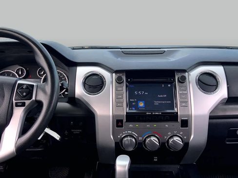 Used 2017 Toyota Tundra SR5 w/ SR5 Upgrade Package RWD image 7