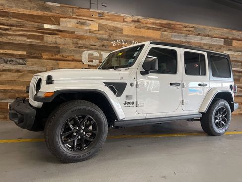Used 2023 Jeep Wrangler Freedom Edition image 5